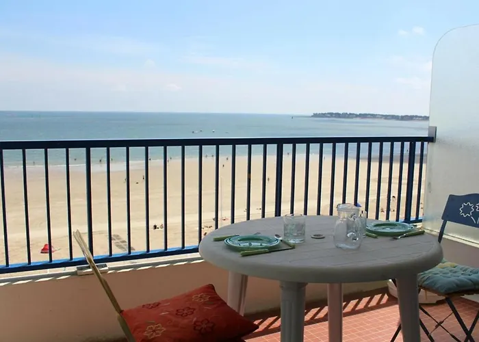 En Bord De Avec Terrasse, Ideal Pour 2 Personnes - Proche Commerces Et Casino, - Fr-1-245-68 * La Baule-Escoublac