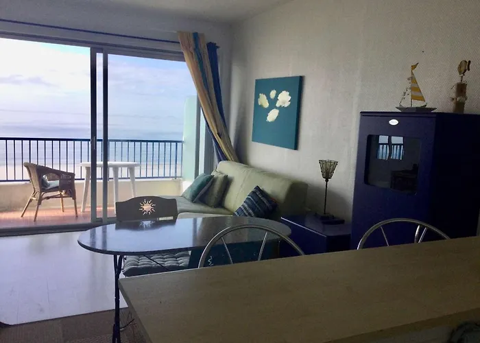 En Bord De Avec Terrasse, Ideal Pour 2 Personnes - Proche Commerces Et Casino, - Fr-1-245-68 Apartment La Baule-Escoublac